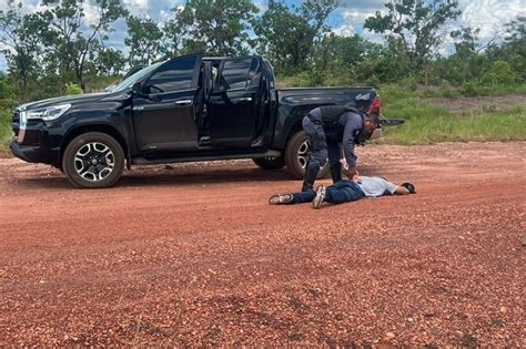 MidiaNews Polícia recupera Hilux e arma furtadas em bairro nobre de