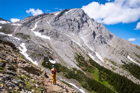 How To Hike Mist Mountain Hot Springs Summit The Banff Blog