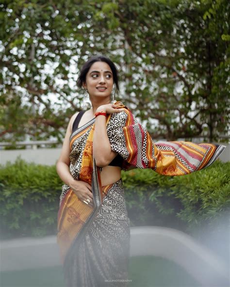 Namitha Pramod ലണ്ടൻ ഡെയ്സ് വെക്കേഷൻ പൊളിയാക്കി നമിത പ്രമോദ്