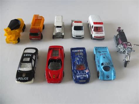 LOT DE Voitures Miniatures Etsi Majorette Hot Wheels Corgi EUR PicClick FR