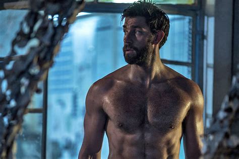 John Krasinski Sends Twitter Into Meltdown As He Shows Off Six Pack For