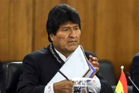 Evo Morales Renuncia à Presidência Da Bolívia