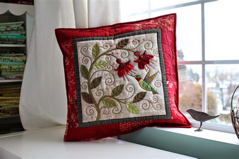 Patchworkpottery Hummingbird Pillow