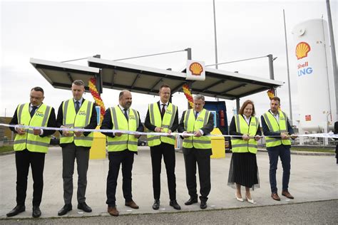 Shell Inaugurates Region S First LNG Filling Station In Hungary The