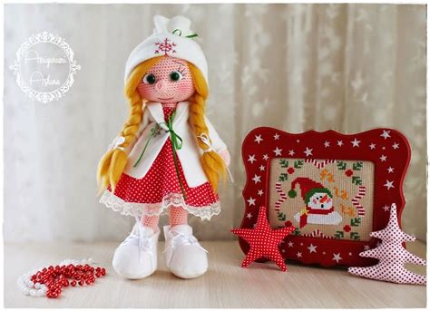 Christmas Amigurumi Doll Free Crochet Pattern ⋆ Crochet Kingdom