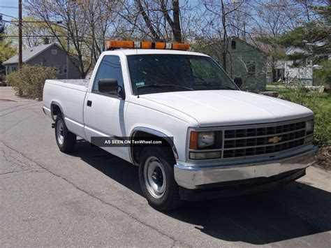 1992 Chevrolet C2500 Cheyenne Standard Cab Pickup 2 Door 5 7l