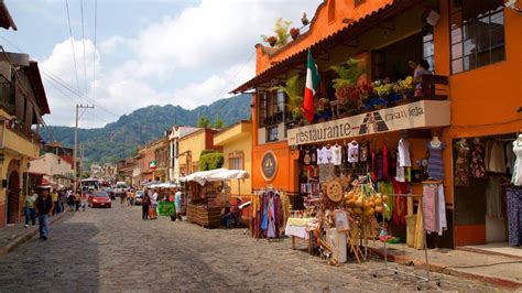 Tepoztlán vs Tlayacapan Cuál es el Pueblo Mágico de Morelos más