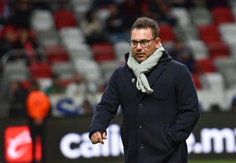 La Jornada Antonio Mohamed Renuncia A Pumas Gustavo Lema De