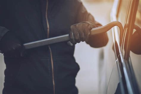 Auto A Rischio Furto Allarme In Tutta Italia In Questo Modo Blocchi