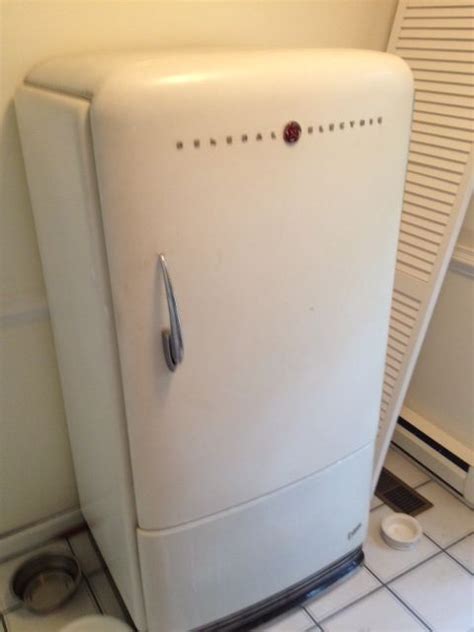 Vintage Items Vintage 1950s GE Refrigerator For Sale Antiques