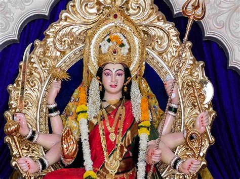 Navratri Vastu Do Not Make Mistakes While Installing The Idol Of Maa