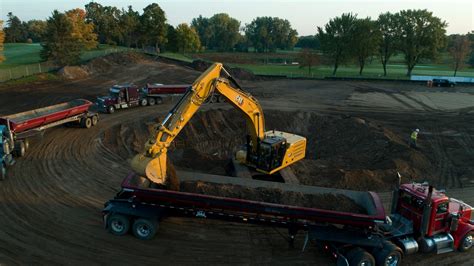 Onsite News New Cat Excavator Offers Best In Class Production