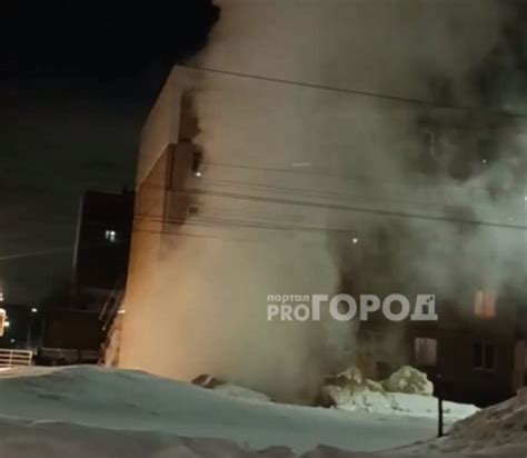 В Чебоксарах кипяток хлещет фонтаном из-под | Про Город Чебоксары ...