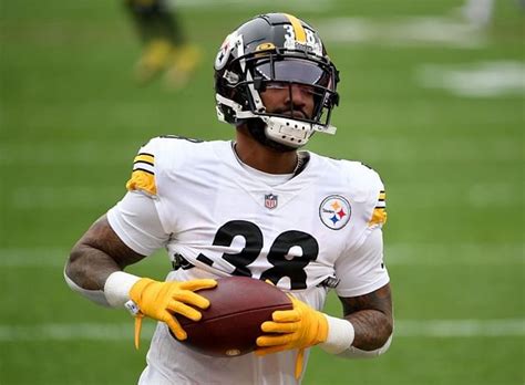 Nfl Training Camp 2021 5 Pittsburgh Steelers Players On The Roster Bubble Heading Into Training