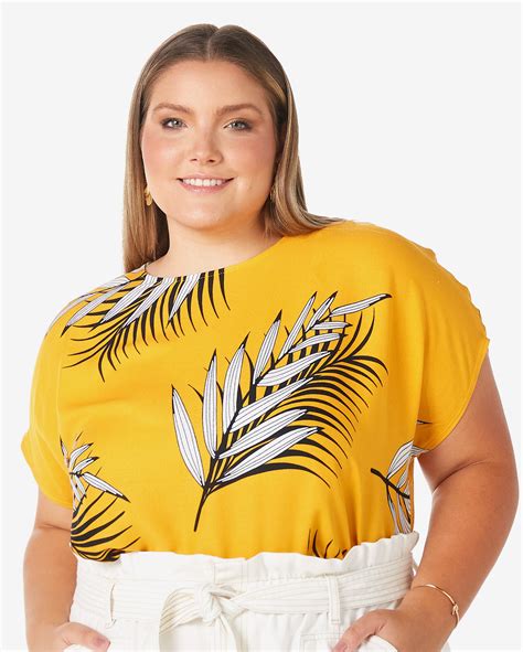 Riachuelo Blusa Plus Size Feminina Ampla Manga Curta Folhagem Amarelo