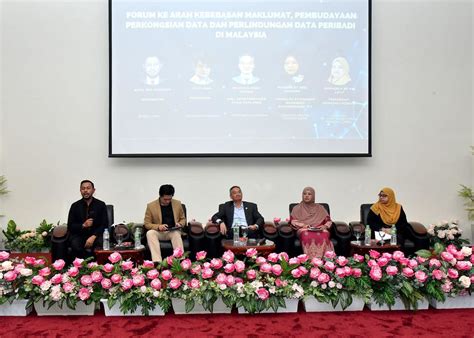 Puan Noradila Binti Ab Latif Penasihat Undang Undang Telah Mewakili