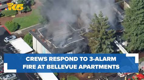 Watch Firefighters Respond To 3 Alarm Fire In Bellevue Youtube