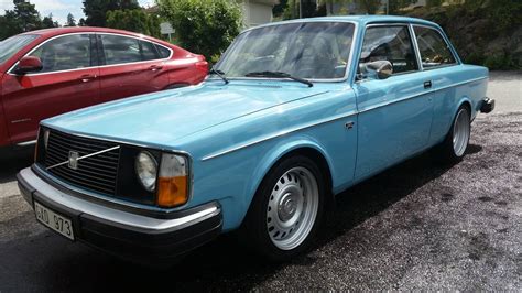 Volvo 242 T5 Twosportyn 1975 Garaget