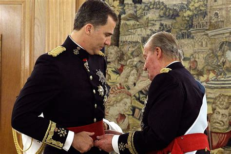 Photos Of Spain S King Felipe VI Being Sworn In IBTimes UK