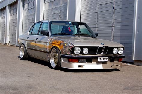 E28 - clean, low, and a little bit rusty | Retro Rides