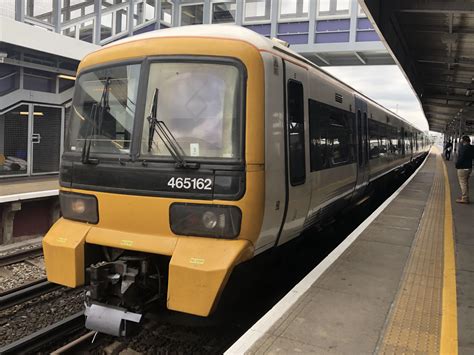 Southeastern Train 465162 at New Cross Station : r/uktrains