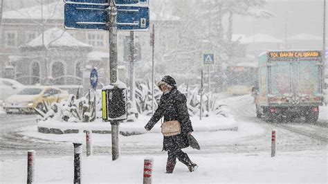 Stanbul Ve Ankara Ya Lapa Lapa Kar Geliyor Te Kar Ya N N Tarihi