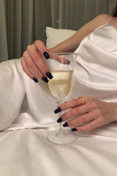 Adorable Fall Nail Ideas To Get You Inspired This Fall OziFox Nude Nails Autumn Nails