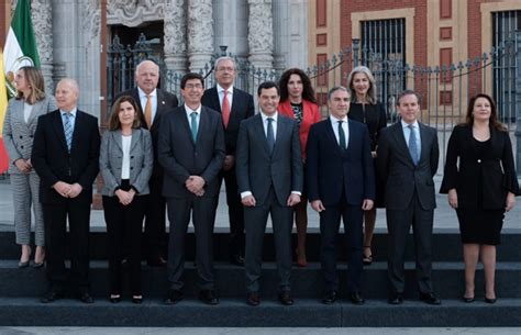 El nuevo gobierno de Andalucía toma posesión