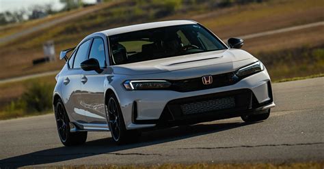 2023 Honda Civic Type R First Drive Review: The Hooligan Grows Up - CNET