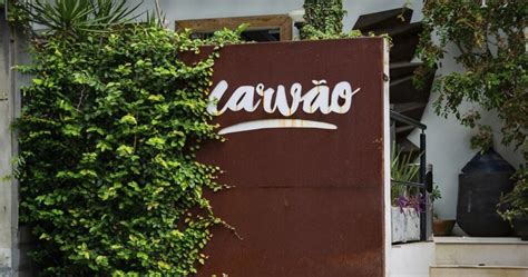 Restaurante Carvão promove jantar harmonizado rótulos chilenos 2024