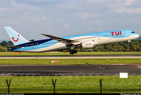 G TUIN TUI Airways Boeing 787 9 Dreamliner Photo By Lewis Rowland ID