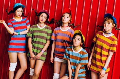 Rolling Stone Names Red Velvet S Dumb Dumb In Top Music Videos Of