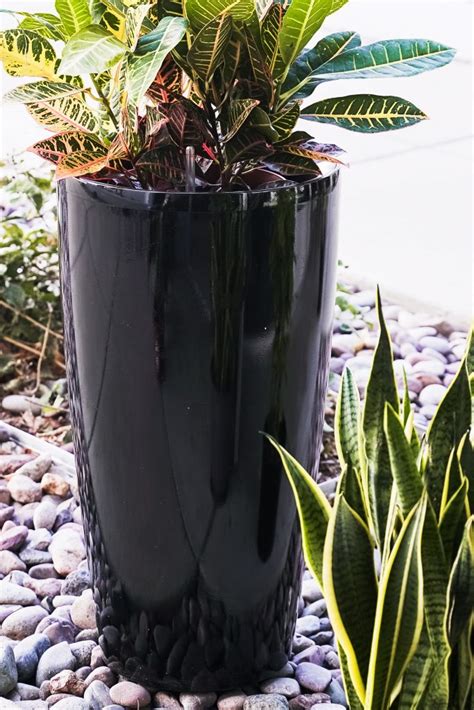 Nested Plastic Self Watering Round Planter Pot Pl3585bk Xbrand Your Home And Garden Source