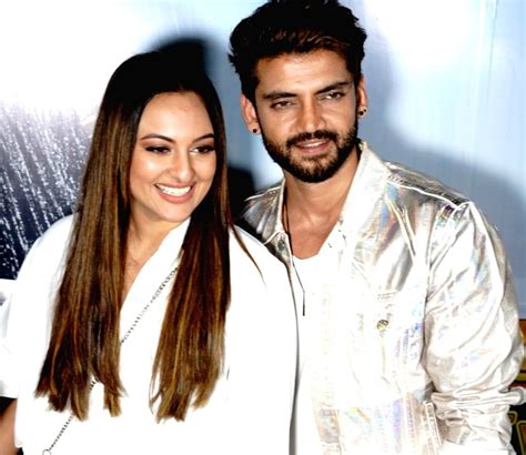 From First Meeting To Upcoming Quiet Wedding Lets Dive Into Sonakshi