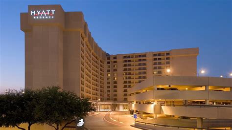 10 Best Hotels Near DFW Airport: Dallas Fort Worth Airport Hotels