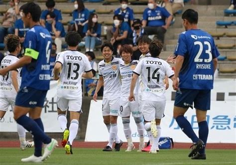 J2北九州が会心の初連勝「今季こういうふうに勝てていなかった」小林監督手応え ライブドアニュース