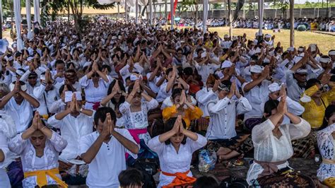 Deretan Hal Yang Tak Boleh Dilakukan Umat Hindu Saat Perayaan Hari Raya