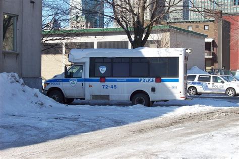 Spvm 72 45 Ford E 450 Police Bus Montreal Quebec Canada 0 Flickr