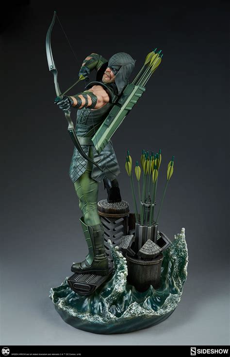 Green Arrow Premium Format Figure Sideshow Collectibles