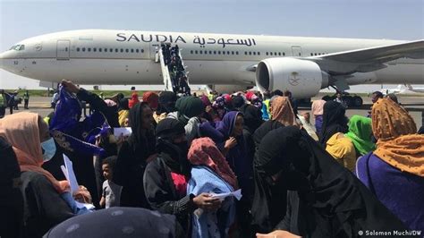 Deported Ethiopian Migrants Tell Of Suffering In Saudi Arabia Detention