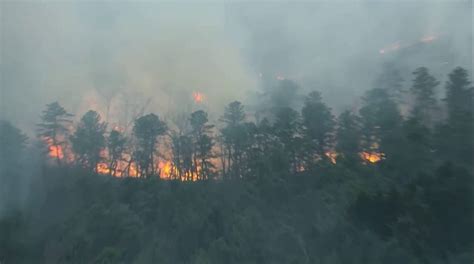 New Jersey wildfire grows to 2,500 acres, threatening structures and ...