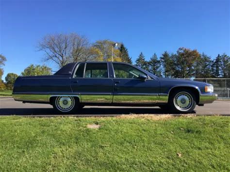 1994 Cadillac Fleetwood Brougham 57l V8 Only 28k Mi Low Miles 1