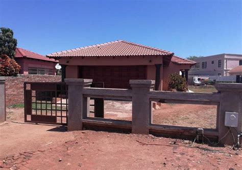 FNB Repossessed Eviction 3 Bedroom House For Sale In Malelane