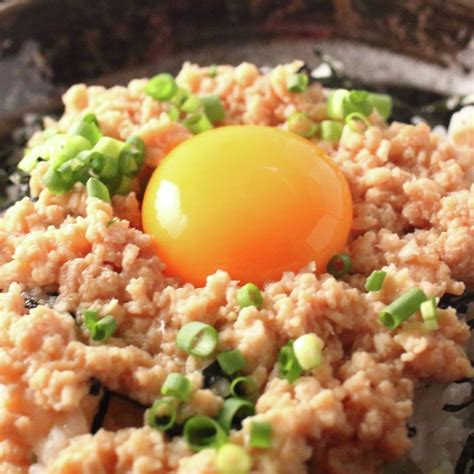 【みんなが作ってる】 鶏そぼろ丼のレシピ 【クックパッド】 簡単おいしいみんなのレシピが367万品