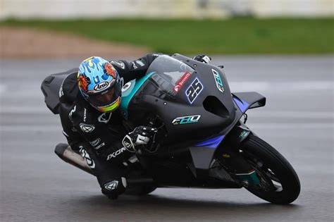 Bsb Riders That Would Be Champion Vs Haslam Brookes Bikesport News