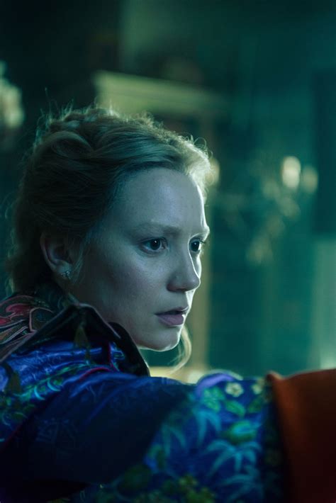 New Alice Through The Looking Glass Trailer