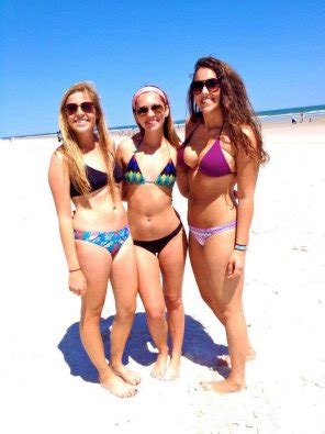 Three Bikinis Foto Porn