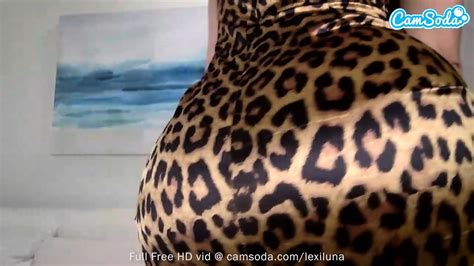 Camsoda Lexi Luna Classy Milf With Big Tits Masturbating