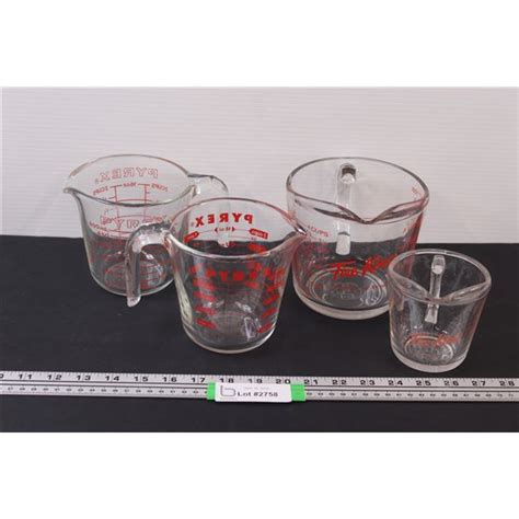 4 Vintage Glass Measuring Cups 2 Fire King 4 Cups And 1 Cup 2 Pyrex