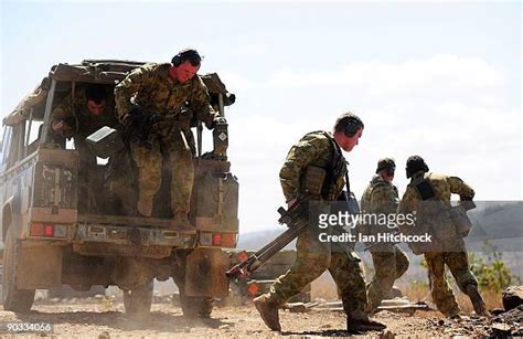 45 Australian Army Host Fire Power Demonstration Stock Photos High Res